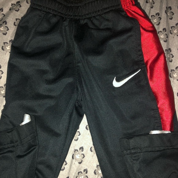 Nike toddler track pants - Picture 1 of 3